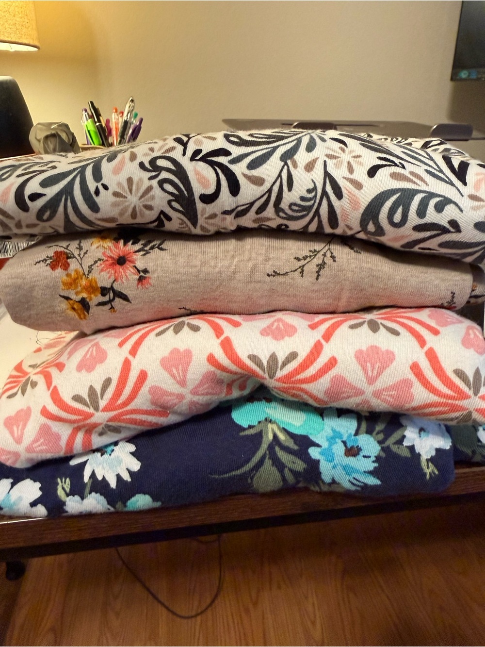 Lot of 4 Croft and Barrow 2xl Floral Pattern Cotton Tee - Pink, Navy, Cream
